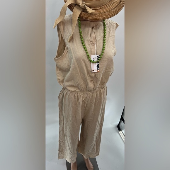 Cowoka Women's Medium Khaki Jumpsuit NWT - Picture 3 of 5